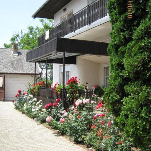 Ilona Apartmanok Balatonboglár المظهر الخارجي الصورة