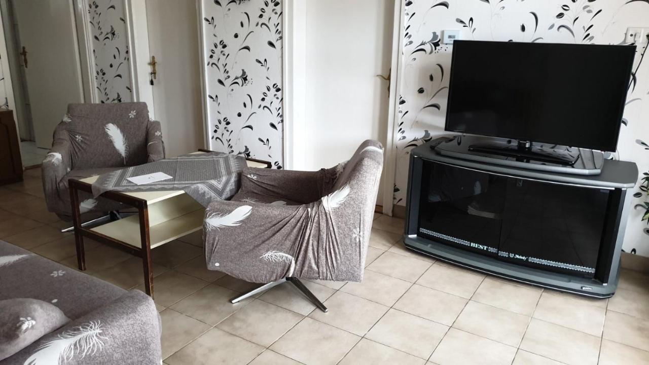 Ilona Apartmanok Balatonboglár المظهر الخارجي الصورة