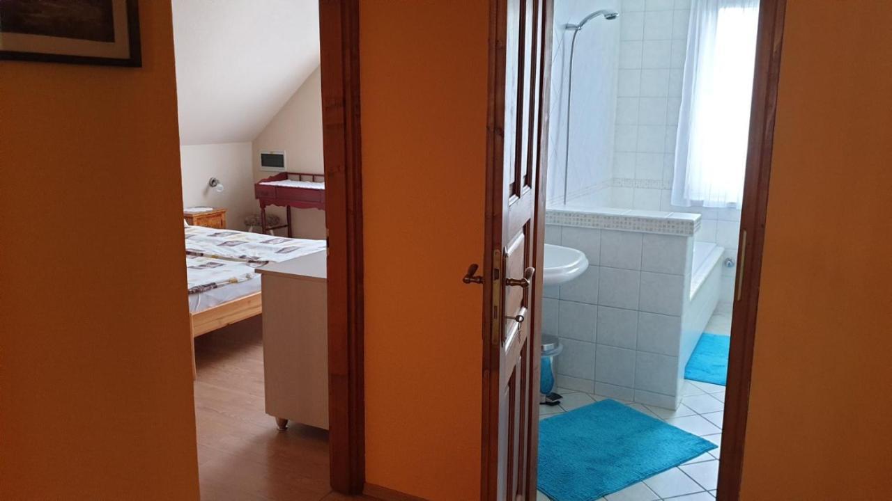 Ilona Apartmanok Balatonboglár المظهر الخارجي الصورة