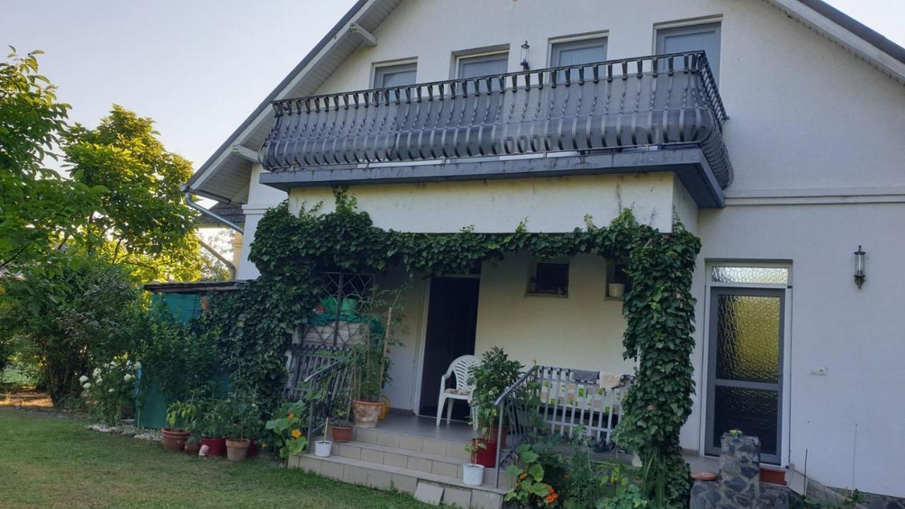 Ilona Apartmanok Balatonboglár المظهر الخارجي الصورة